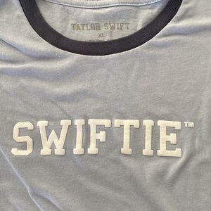 💛Taylor Swift💛 muscle shirt light blue XL
